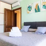 Lovely - Con Cortile E Parcheggio, Assisi Tatil Evi