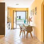 Lovely - Con Cortile E Parcheggio, Assisi Tatil Evi *